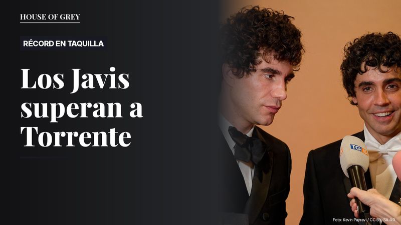 Javier Calvo y Javier Ambrossi sonríen en la rueda de prensa de ganadores del Festival de Cannes 2026